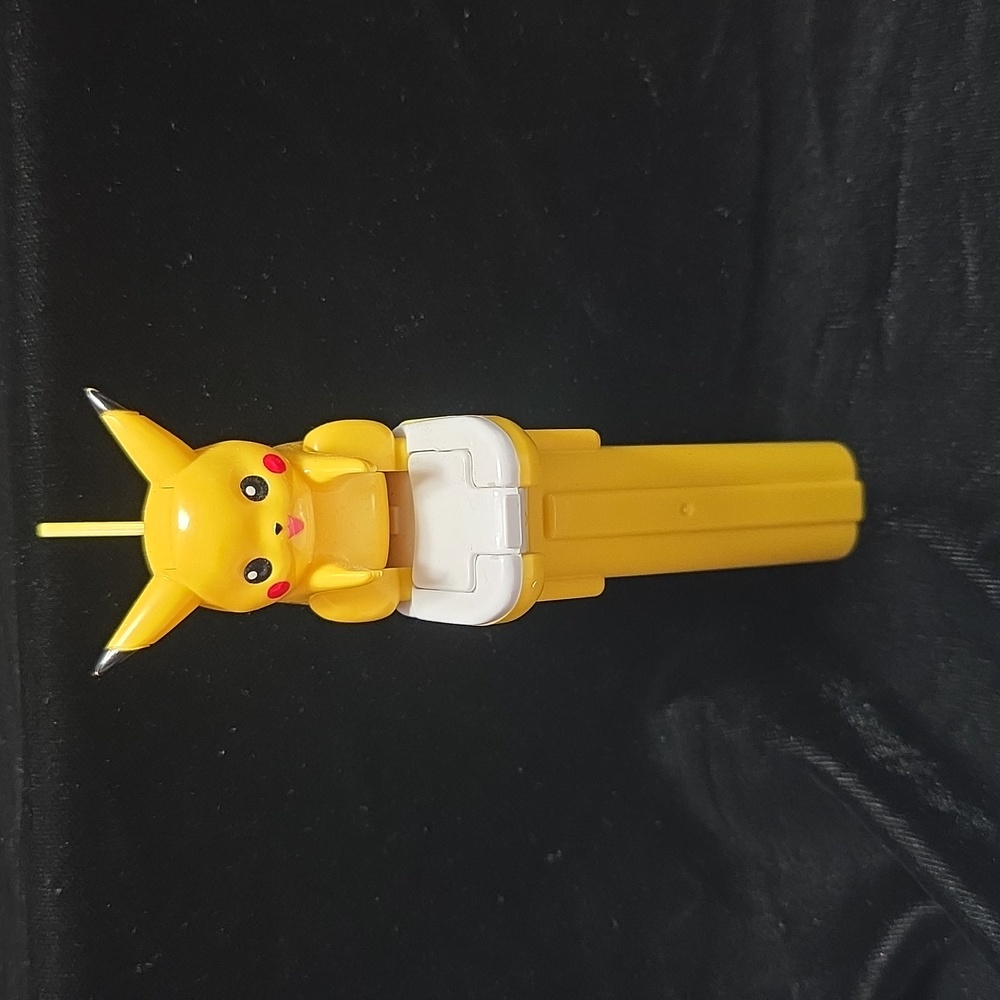 Pokémon Pikachu Pez Candy Catcher Dispenser‎ by Bandai Collectible, Vintage 1998